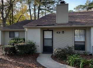 96 Mathews Dr APT 23, Hilton Head Island, SC 29926