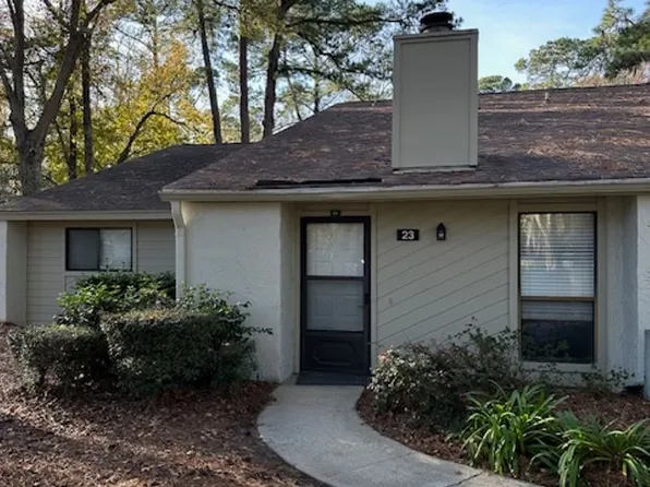 96 Mathews Dr APT 23, Hilton Head Island, SC 29926