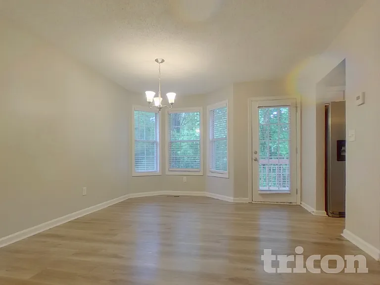 104 Ivy Trace Ln — Photo 5