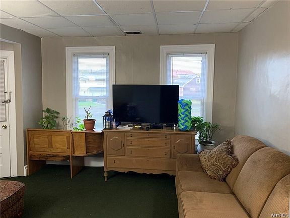 5th image of 182 Heath St #2