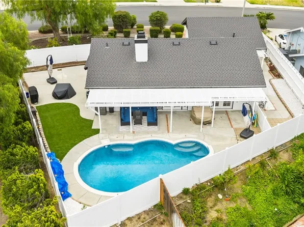 42370 Cosmic Dr, Temecula, CA 92592