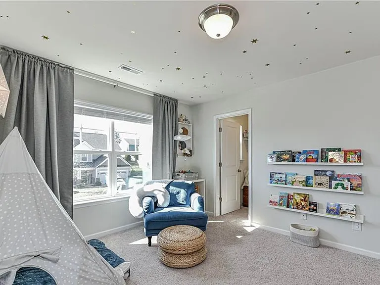8914 Loch Glen Way — Photo 39