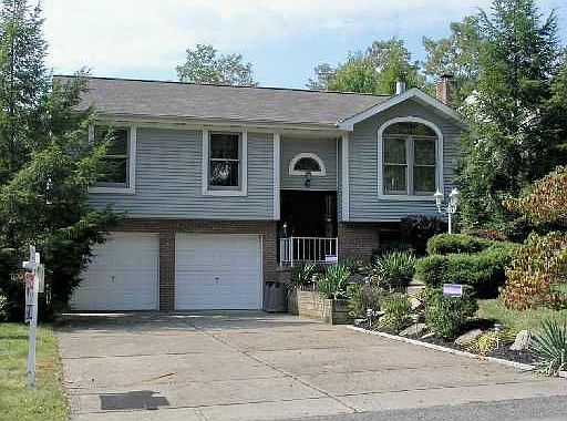 1st image of 6376 Pleasant St