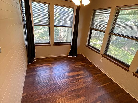 2nd image of 1610 Taylor Gaines St