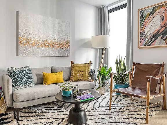3rd image of 111 Montgomery St #4