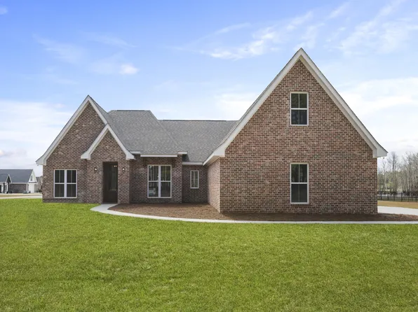 13 Grand Cv, Petal, MS 39465