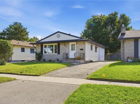 27 Appalachian Cres, Kitchener, ON N2E 1A3