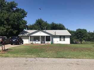 814 N Marion Ave, Hinton, OK 73047