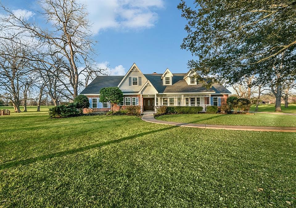 1st image of 203 Bella Vista Dr
