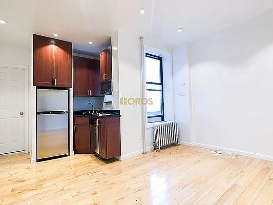 2nd image of 262 E 2nd St APT 3A