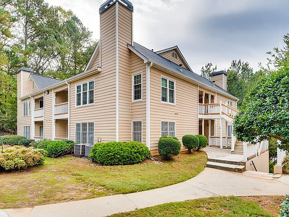 2nd image of 2801 Vineyard Way