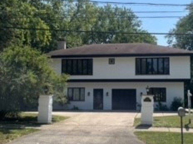 1st image of 1604 Park Ave W
