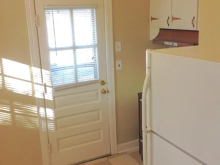 3010 Wingate Ave — Photo 8