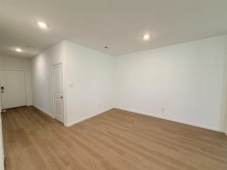 1503 Knox Hill Path — Photo 9