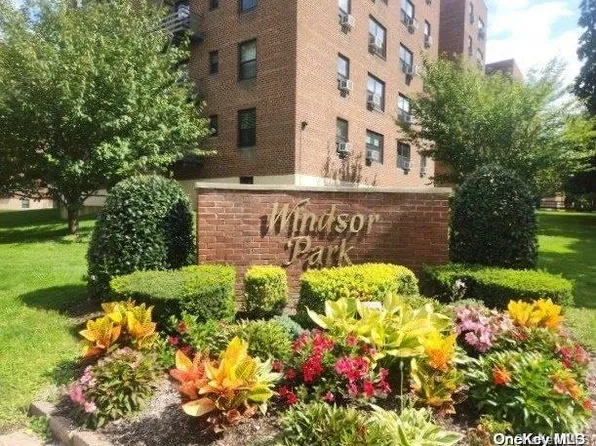 211-02 73 Avenue #4O, Oakland Gardens, NY 11364