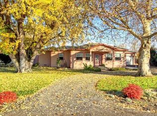 1416 Ross Ln, Medford, OR 97501