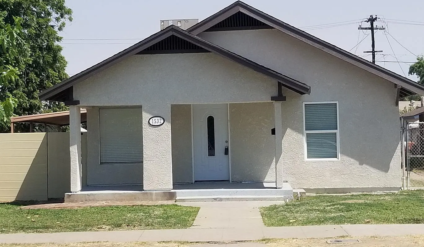 1532 5th St photo 1