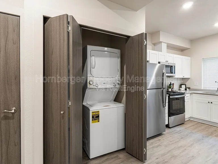 Astor Community — Photo 23