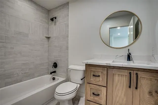 1518 Villars St — Photo 21