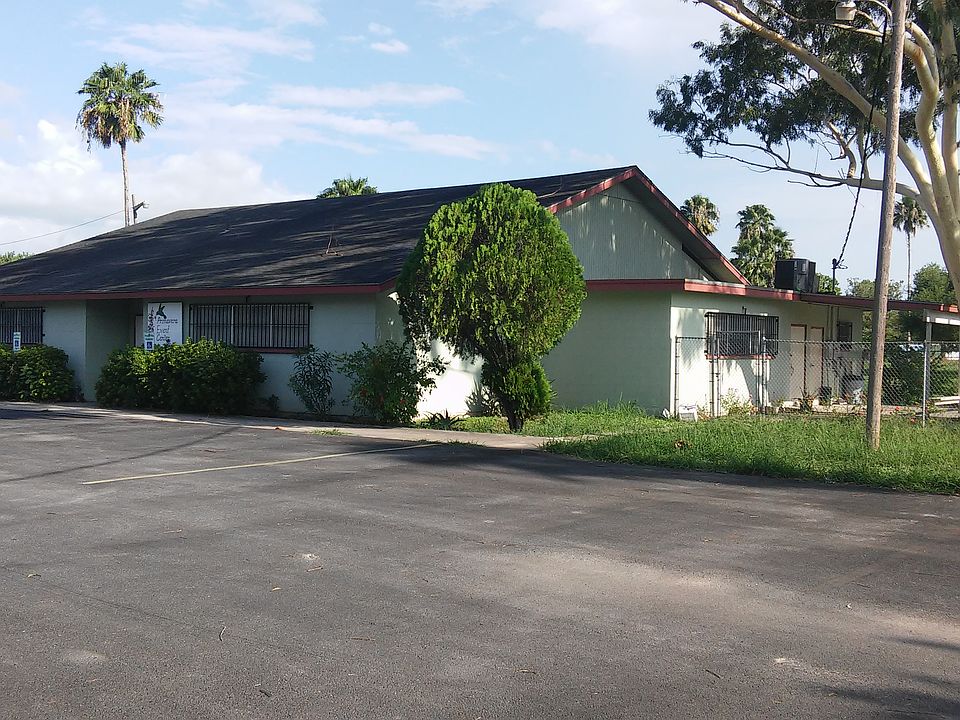 2nd image of 2022 E Gayle Ave