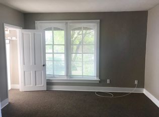 110 S Pleasant St APT B, Princeton, IL 61356