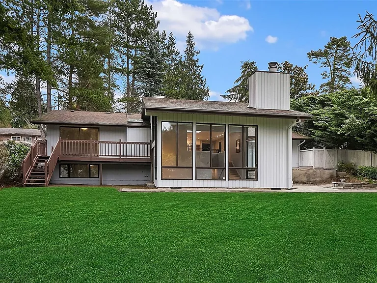 3039 Hunts Point Cir — Photo 2