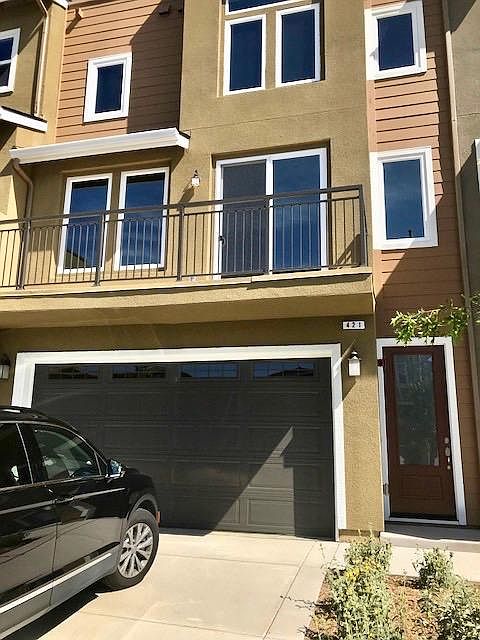 1st image of 421 Jacquelyn Ln