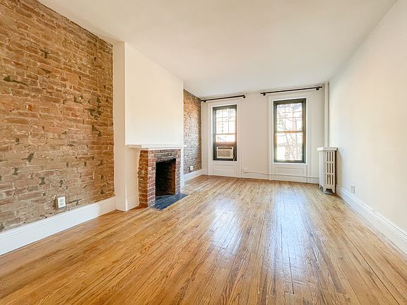 4th image of 84 Horatio St APT 4D