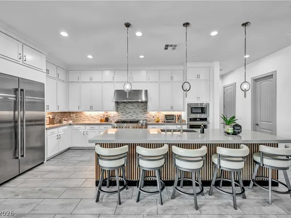 9712 S Tenaya Way, Las Vegas, NV 89178