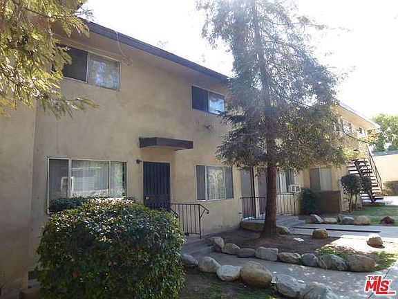 2nd image of 583 N Marengo Ave