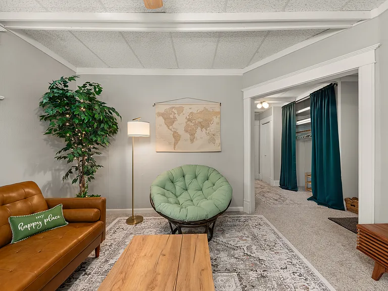 1117 W Spofford Ave #1 — Photo 30