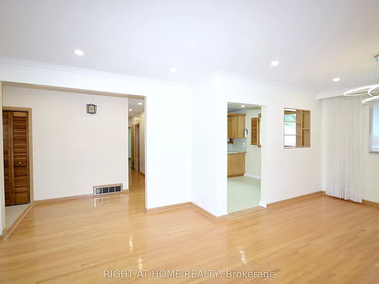 42 Culford Rd — Photo 12