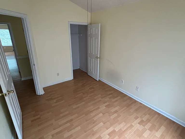 310 Paxton Ct — Photo 23