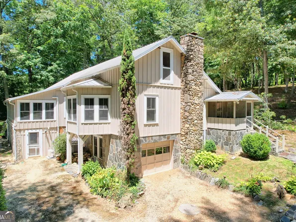 208 Colony Rd, Dillard, GA 30537