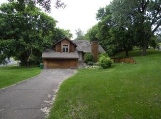 13628 Vincent Cir, Burnsville, MN 55337