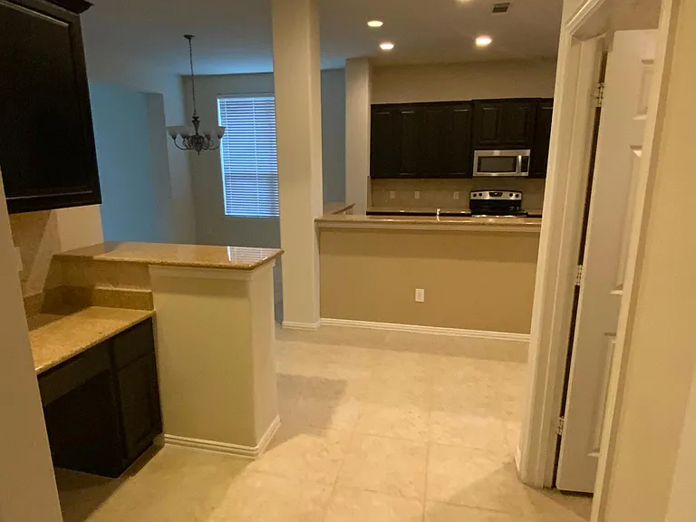 708 Hummingbird Dr — Photo 43