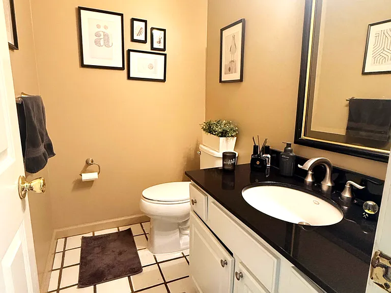 1667 Ross Dr — Photo 16