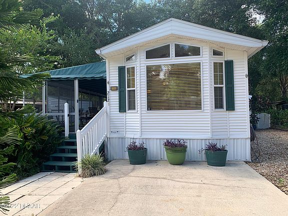 2nd image of 25155 NE 142nd Pl Lot 212