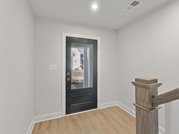 5th image of 3026 Farrow Cir