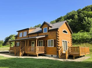 19220 N Knapp Creek Ln, Gays Mills, WI 54631
