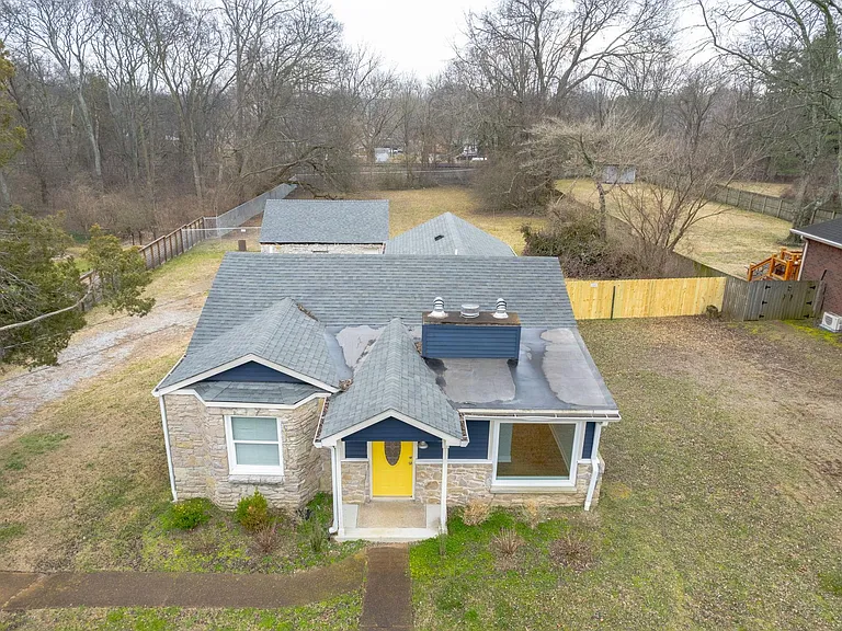 3823 Saunders Ave — Photo 3