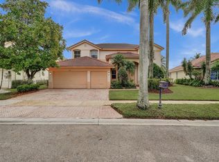 827 Regal Cove Rd, Weston, FL 33327