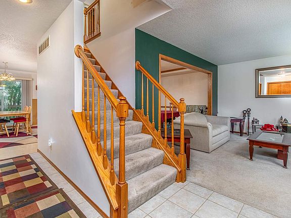 5th image of 1329 W 51st St