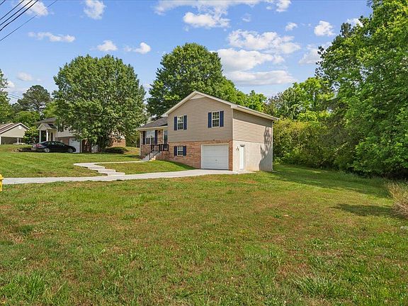 3rd image of 107 Darvin Ln
