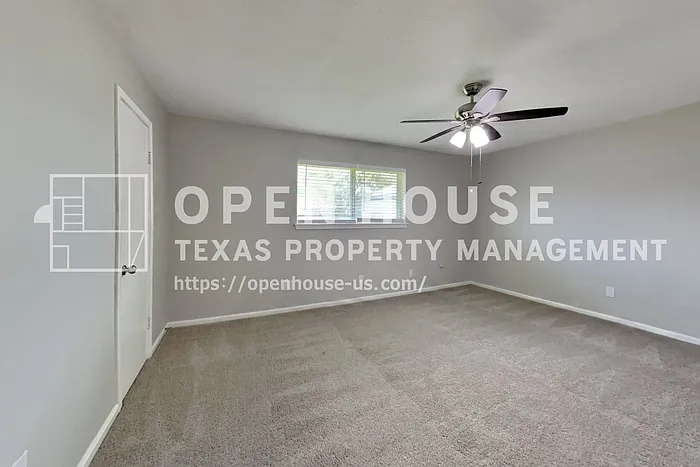 1920 Crooked Creek Ln — Photo 11