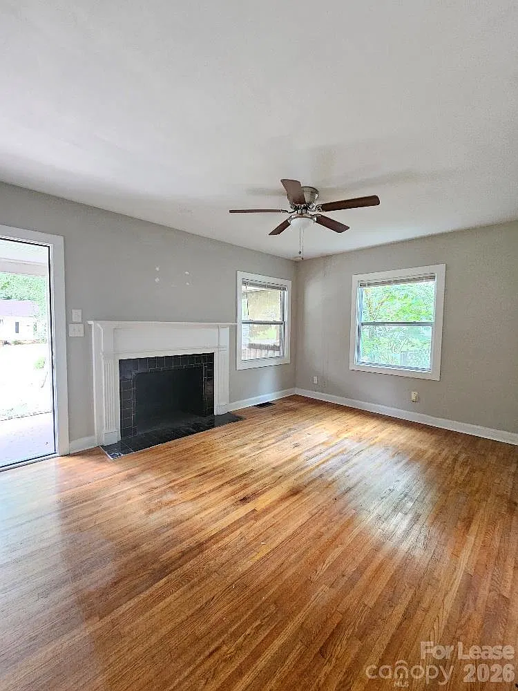 2 bed, 1.0 bath, 800 sqft, $1,735 — Photo 4