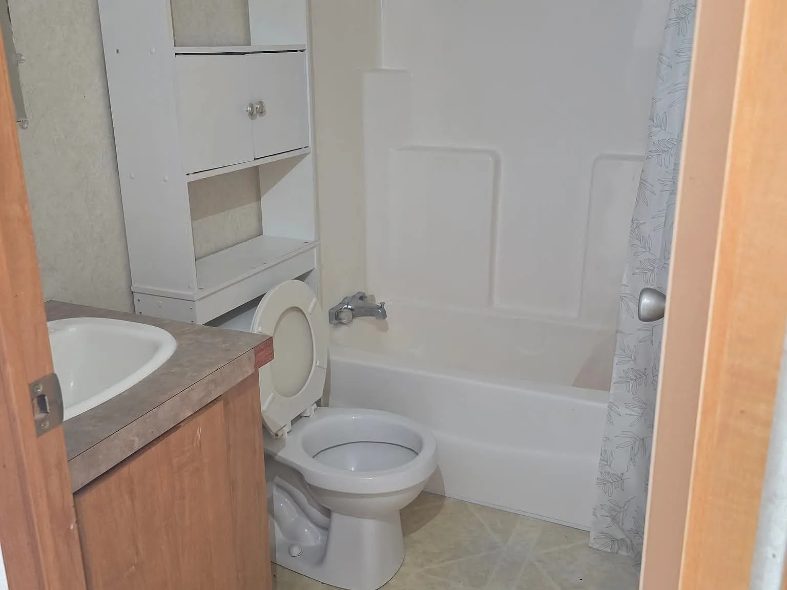 2 bed, 1000 sqft, $800 — Photo 2