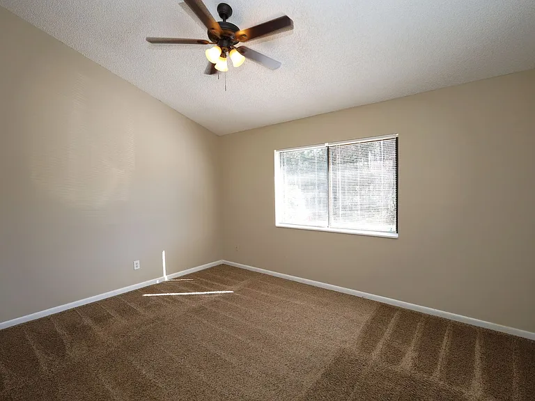 1307 Baytree Dr #E — Photo 8