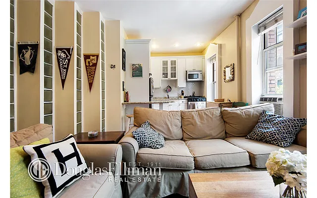 Rented by Douglas Elliman | media 17