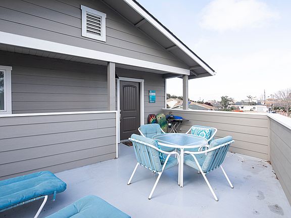 5th image of 1203 Russ Ct #1203